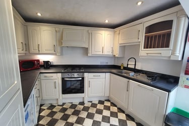 5 bed house, Cheltenham Place, Greenbank, Plymouth, PL47DZ - Image 4